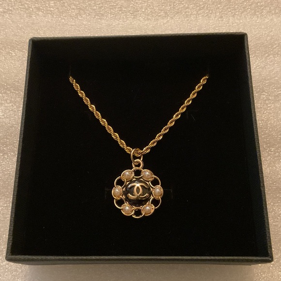 CHANEL Jewelry - CHANEL Pearl CC Pendant Necklace Black Enamel Gold Tone Vintage Classic Rare
